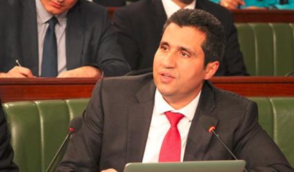 وزير تكنولوجيات الاتصال يخيّر الحزب على الدولة